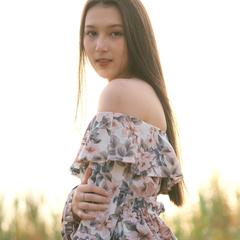女優