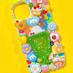 デコスマホケース