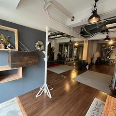 サロンのジムデザイン/ 実例