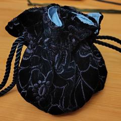 丸い巾着袋