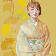 着物女性と銀杏