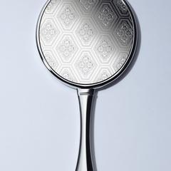 hand mirror