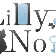 Lilly Noir(架空のブランド)のロゴデザイン