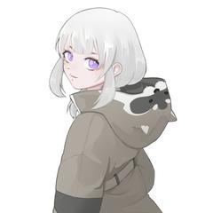 ラクーンのフードを着た女の子