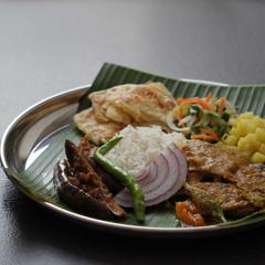 レシピ開発　フィッシュヘッドカレー