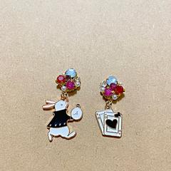 うさぎとトランプのイヤリング/ピアス