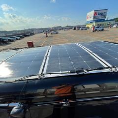 ハイエース　600W ソーラー パネル設置