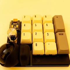トラックボール付きキーボード