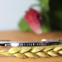 アクセサリーの素材を最大限に伝えたくて