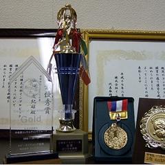 起業家最優秀賞、コピーライティング金賞等、様々な賞を受賞