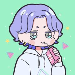 いちごミルクを飲む男の子