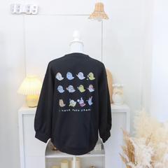 おばけまみれのプルオーバーデザイン