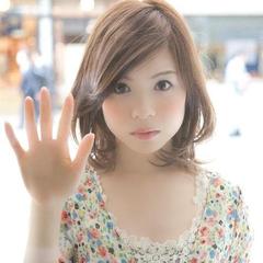 元ヘアメイクがメイクアドバイスいたします。
