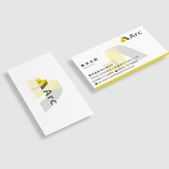 企業ロゴと名刺