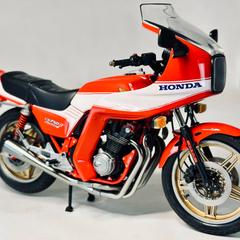 製作依頼品：スケールモデル（オートバイ）
