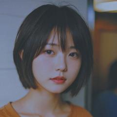 ショートカットの女性