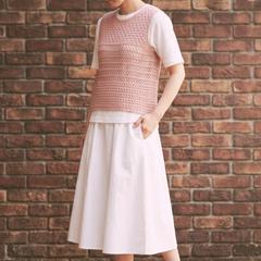 3つの模様を編み込んだクロッシェベスト