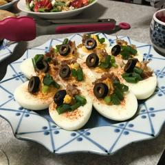 米国料理のデビルエッグ
