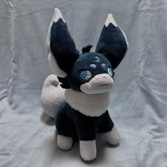 ケモノ型のぬいぐるみ