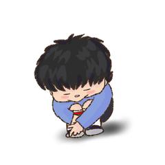 うつむく男の子