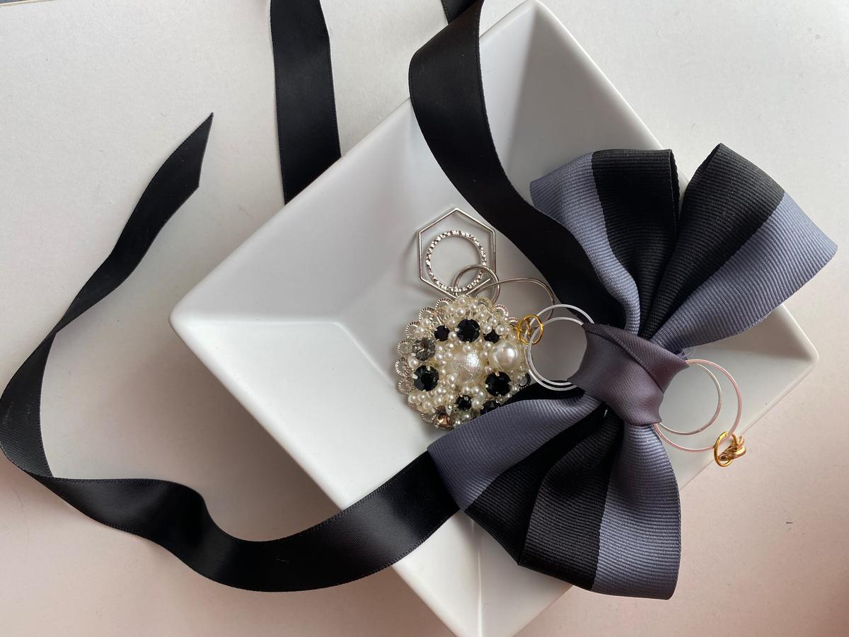 キャラクターイメージリボンバッグチャーム Iteさん オリジナルハンドメイド作家 のポートフォリオ ココナラ