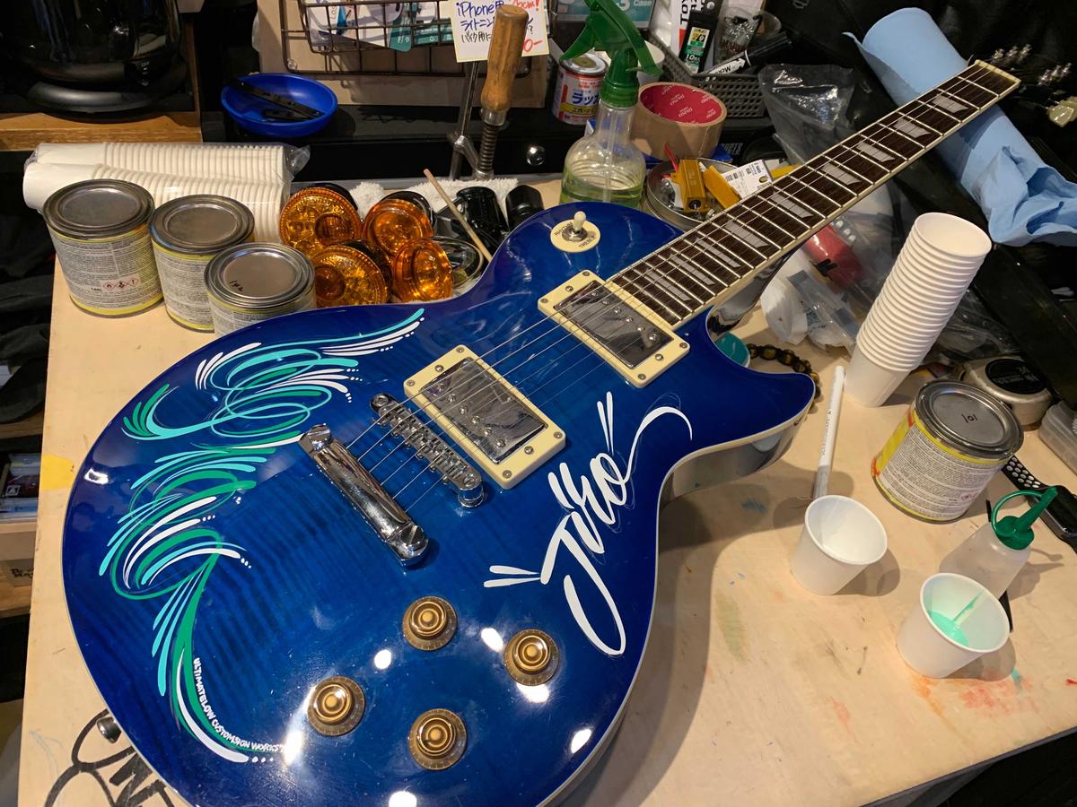 ピンストライプ施工 ギター レスポール Ultimatelow Cswさんのポートフォリオ ココナラ